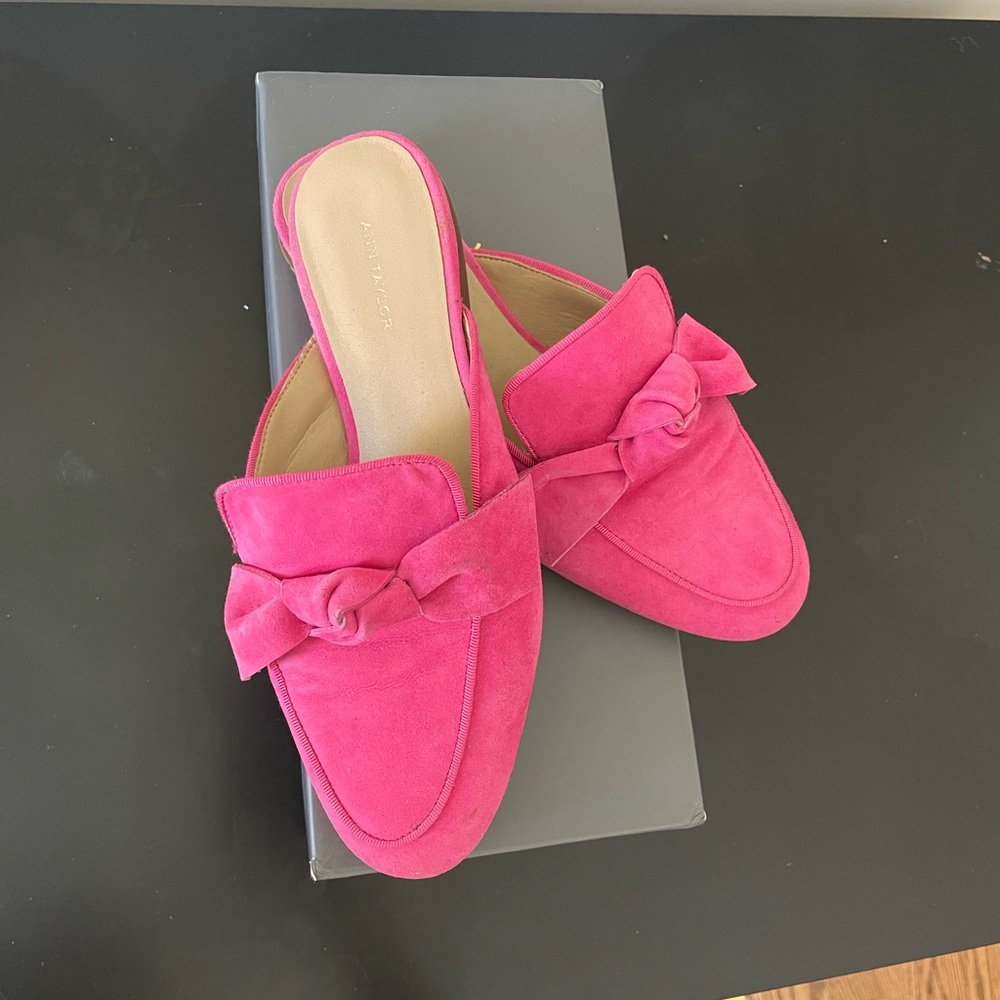 PreLoved summery mule.